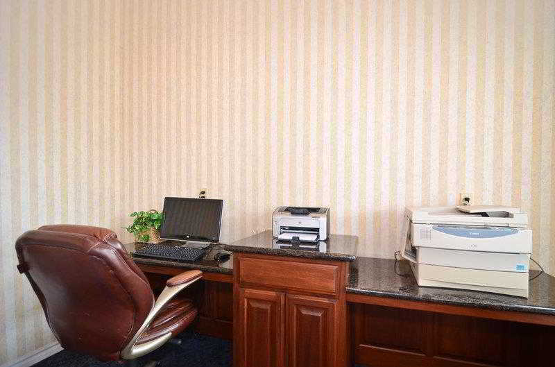 Western Salbasgeon & Hotel 3*