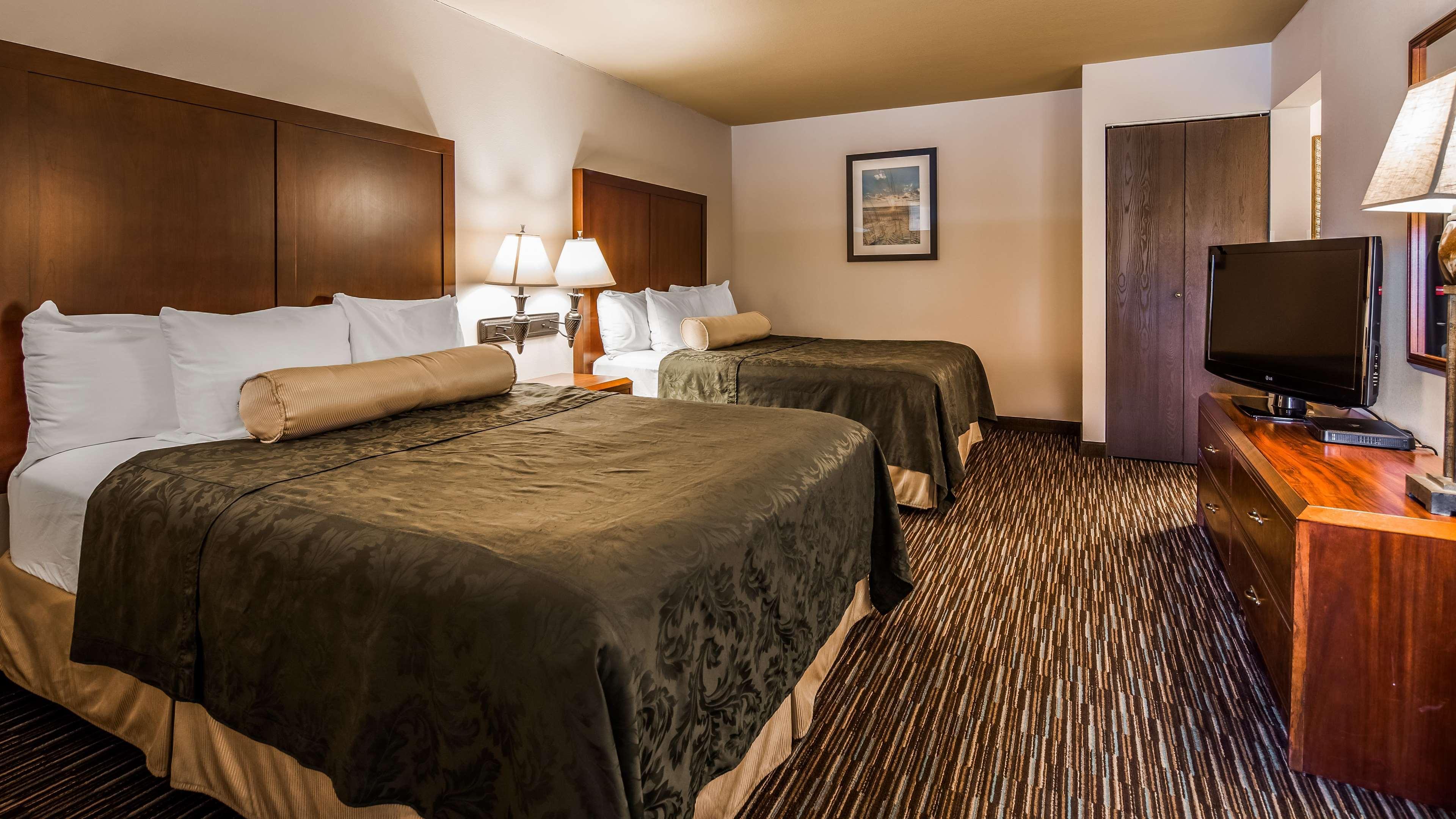 Western Salbasgeon & Hotel Reedsport