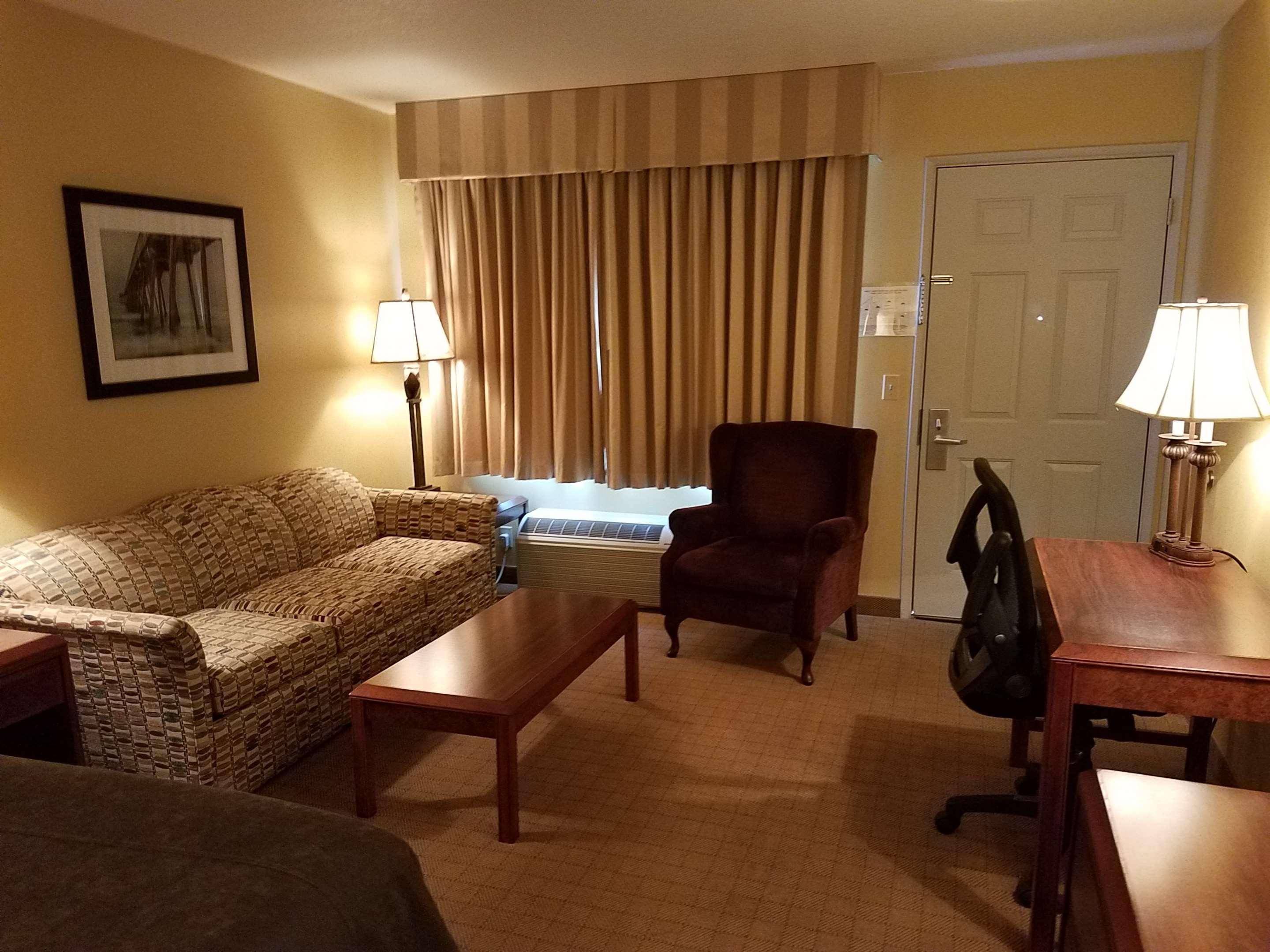 Western Salbasgeon & Hotel 3*