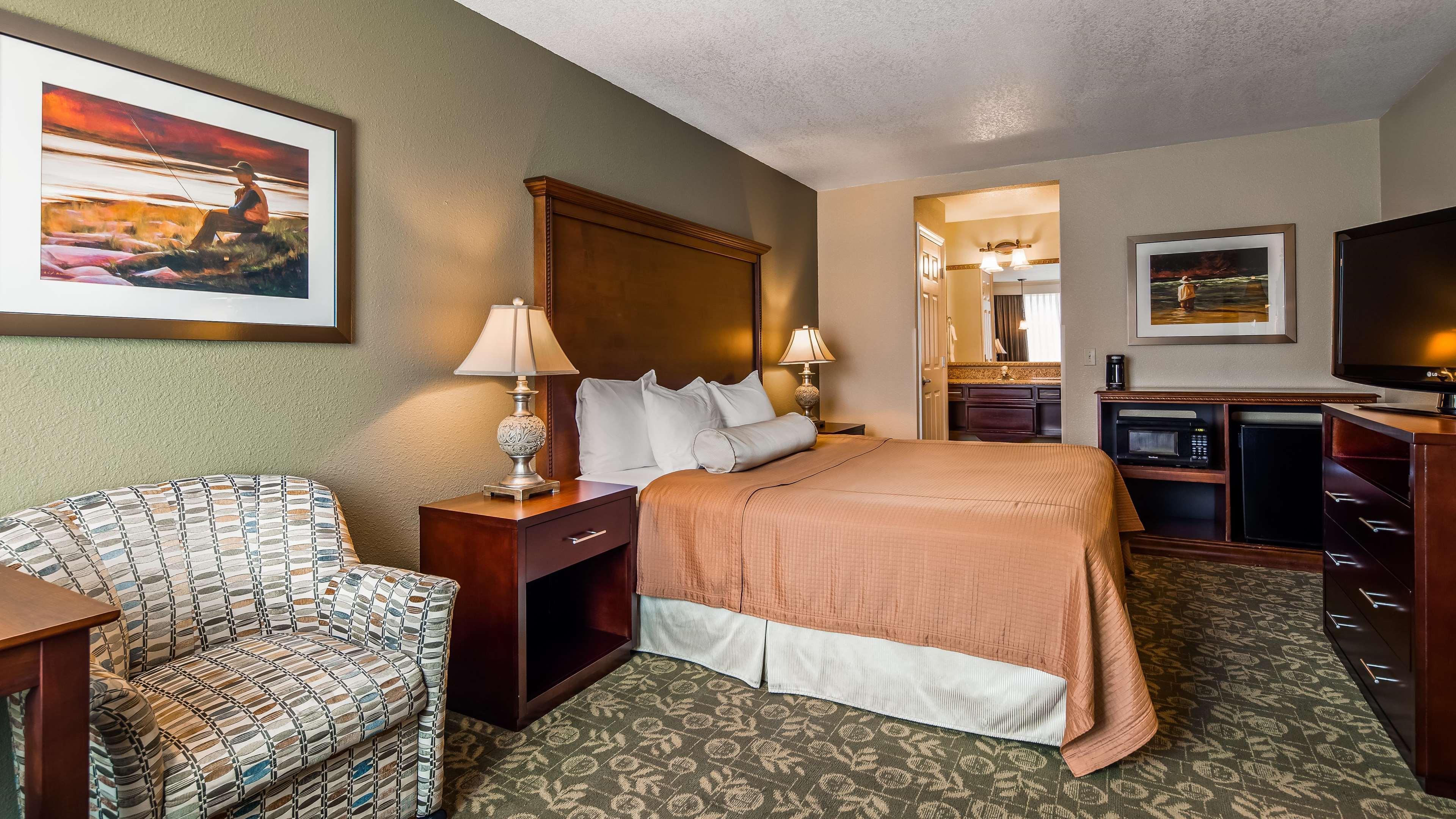 Western Salbasgeon & Hotel