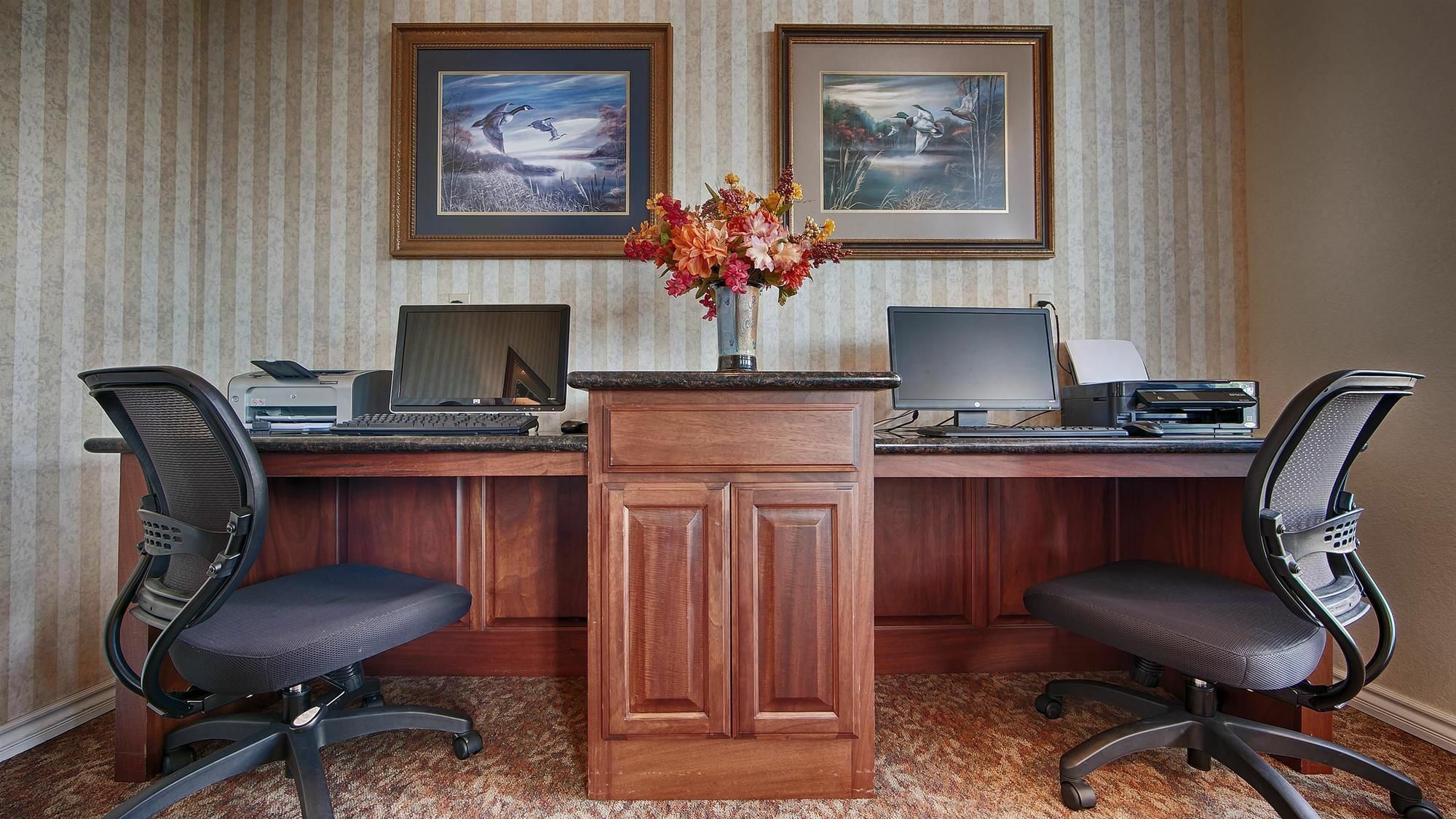 Hotel Western Salbasgeon & 3*